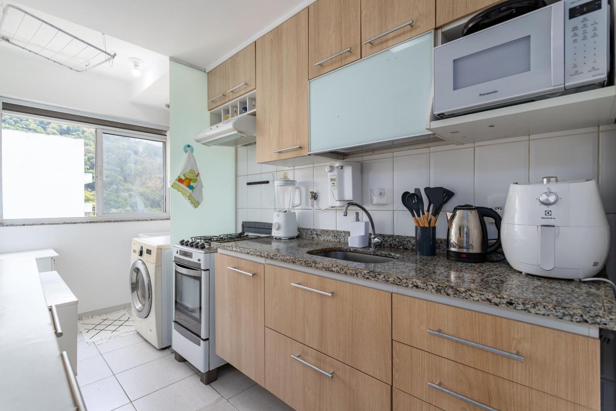 Apto 2 Quartos Com Varanda Em Frente Ao Riocentro Barra Olimpica Wi-fi Rapido Piscina Cozinha Completa E Estacionamento Portaria 24h Sala Homeoffice Brinquedoteca E Parquinho Infantil Ideal Grupos Familias E A Trabalho Appartement Rio de Janeiro